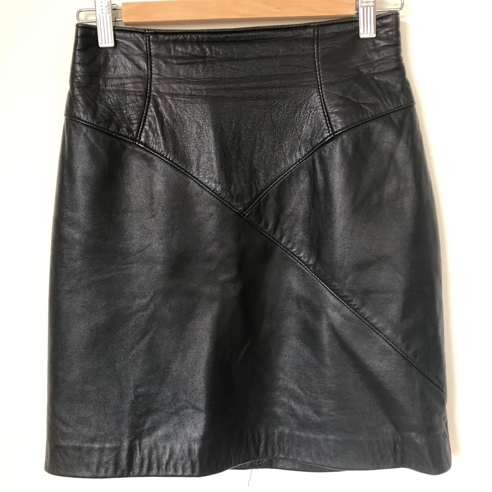 Vintage Leather Mini Skirt - Picture 3 of 8